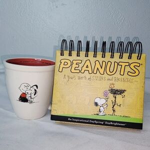 Hallmark Peanuts Snoopy Mug With Seasonal Calendar